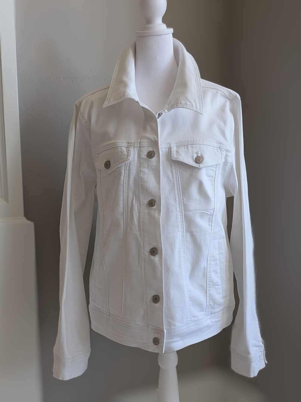 Ava & Viv Crisp White Denim Jacket -XL Women's